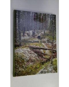 Tekijän Aulis Blinnikka  käytetty kirja Sotavainajiamme rajan takaa : Suomen sodissa 1939-45 kentälle jääneiden etsinnät ja muiston vaaliminen