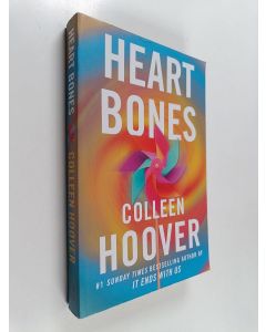 Kirjailijan Colleen Hoover käytetty kirja Heart Bones