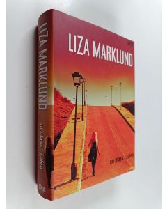 Kirjailijan Liza Marklund käytetty kirja En plass i solen