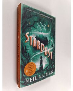 Kirjailijan Neil Gaiman käytetty kirja Stardust