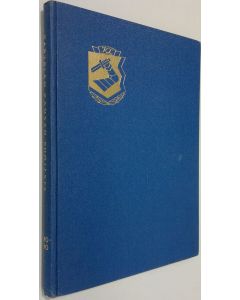 Kirjailijan Niilo Yrjölä käytetty kirja Karjalan kansan puolesta : (Karjalan liiton taisteluntieltä 1940-1960)
