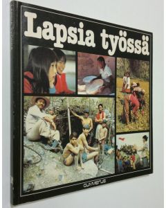 Tekijän Björn Förde  käytetty kirja Lapsia työssä