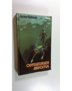 Kirjailijan Jorma Ojaharju käytetty kirja Odysseuksen arvoitus