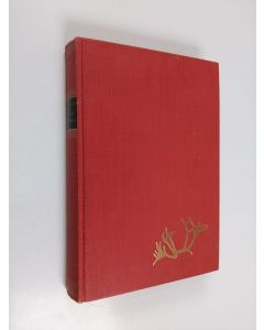 Kirjailijan Kullervo Kemppinen käytetty kirja Haltian harteilla : kuvia ja retkitarinoita Käsivarren suurtuntureilta