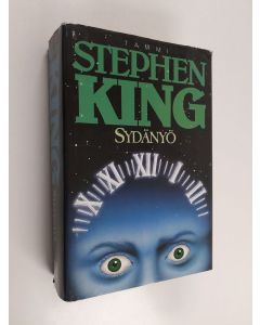 Kirjailijan Stephen King käytetty kirja Sydänyö