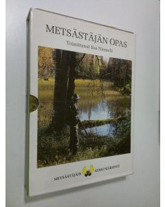 Kirjailijan Esa Niemelä käytetty kirja Metsästäjän opas + Metsästys- ja aselainsäädäntö (kotelossa)