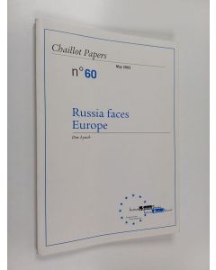Kirjailijan Dov Lynch käytetty kirja Russia faces Europe