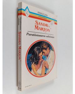 Kirjailijan Sandra Marton käytetty kirja Paratiisisaaren salaisuus