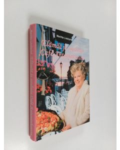 Kirjailijan Maritta Lindqvist käytetty kirja Elämää ja unelmia Café Antoniuksessa