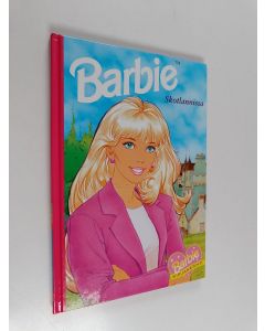Tekijän Marja Helanen-Ahtola  käytetty kirja Barbie Skotlannissa