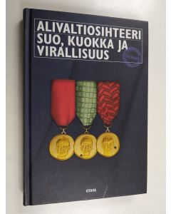 Kirjailijan Simo Frangen käytetty kirja Alivaltiosihteeri : suo, kuokka ja virallisuus : järjestäytyneen virallisuuden jäljillä 2014-2015