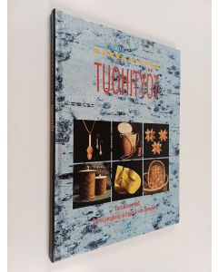 Kirjailijan Lars Göran Hall käytetty kirja Harrasteena tuohityöt