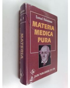 Kirjailijan Samuel Hahnemann käytetty kirja Materia Medica Pura