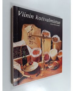 Kirjailijan Kjeld Erlandsen käytetty kirja Viinin kotivalmistus