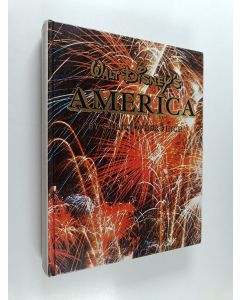 Kirjailijan Christopher Finch käytetty kirja Walt Disney's America
