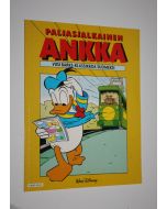 Kirjailijan Carl Barks käytetty kirja Paljasjalkainen ankka : viisi Barks-klassikkoa suomeksi
