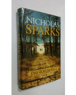 Kirjailijan Nicholas Sparks käytetty kirja Ensi silmäyksellä (ERINOMAINEN)