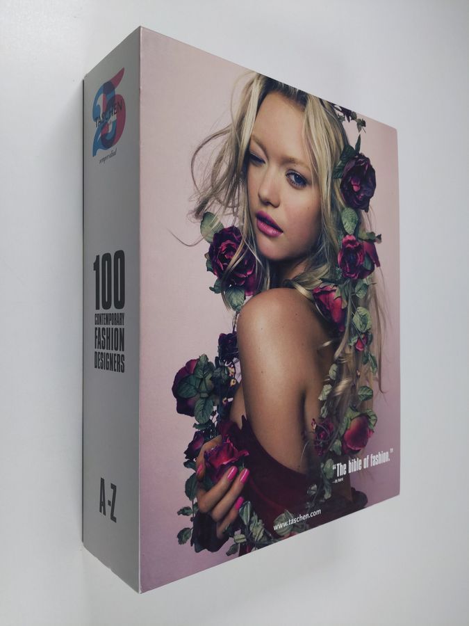 100 Contemporary Fashion Designers 洋書