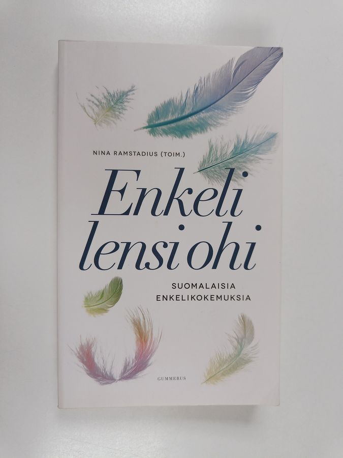 Enkeli lensi ohi