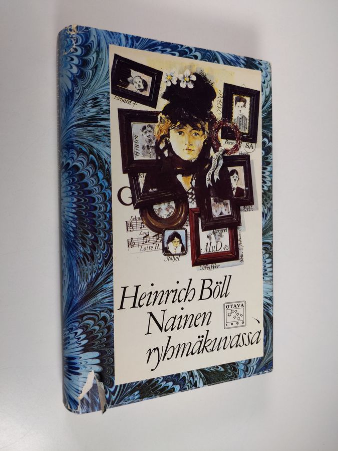 Heinrich Böll : Nainen ryhmäkuvassa