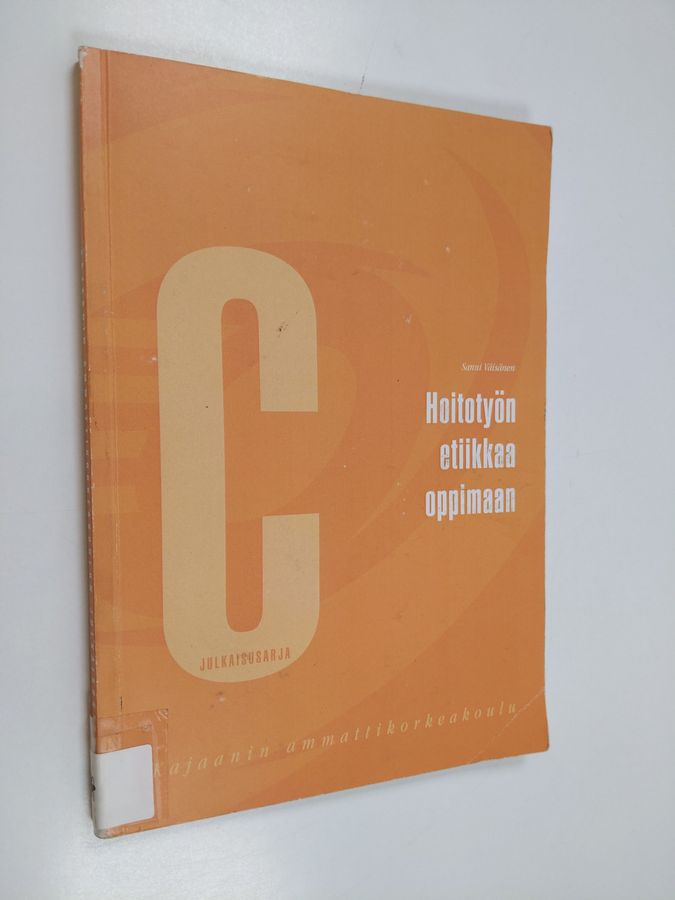 Hoitotyön etiikkaa oppimaan