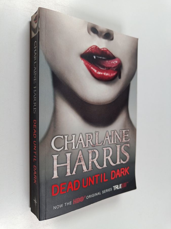 Charlaine Harris : Dead until dark