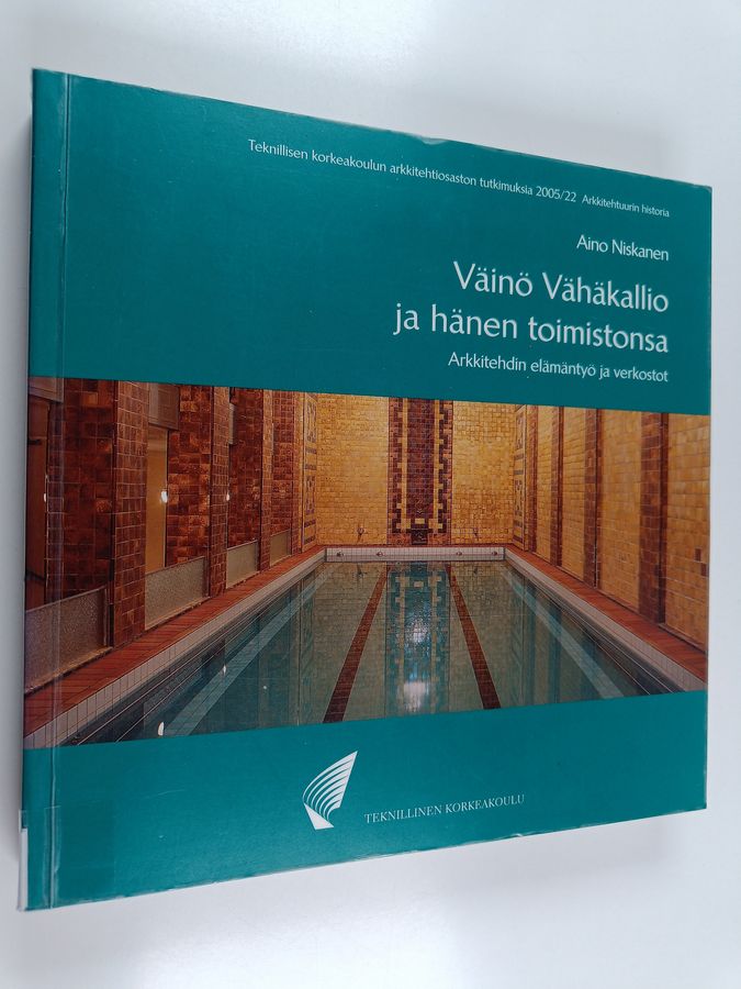 Väinö Vähäkallio ja hänen toimistonsa