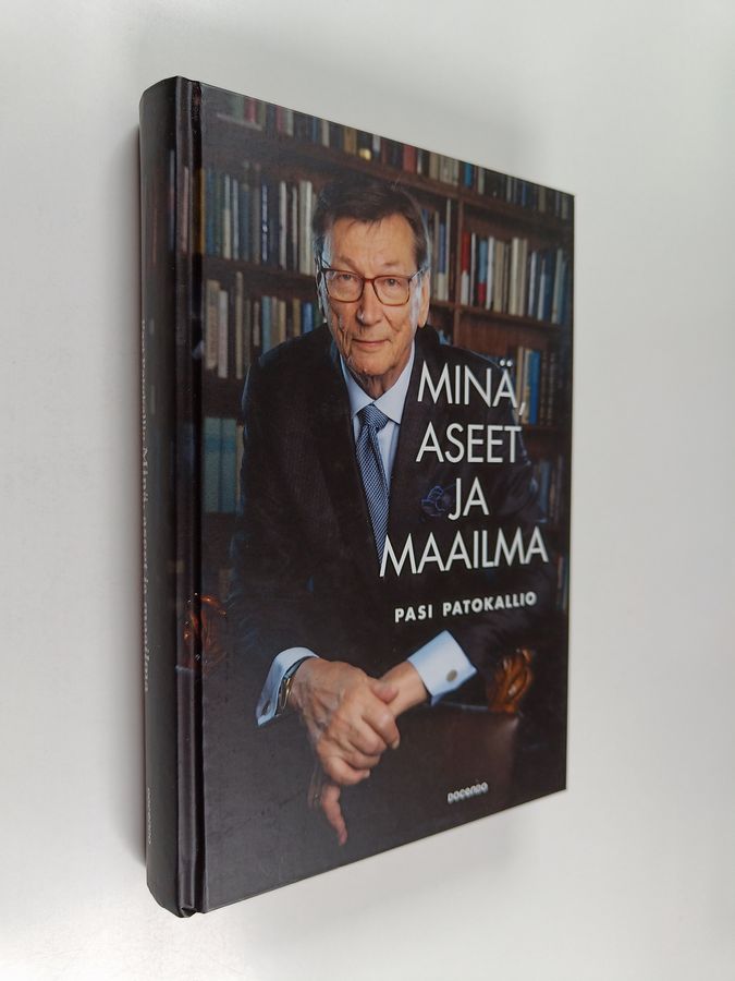 Minä, aseet ja maailma