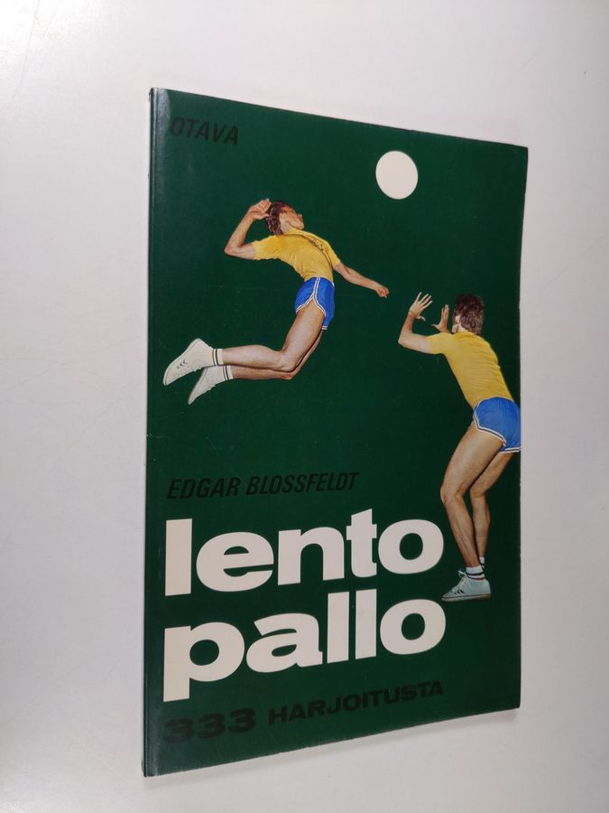 Edgar Blossfeldt : Lentopallo : 333 harjoitusta