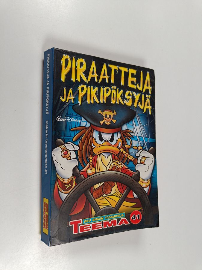 Piraatteja ja pikipöksyjä