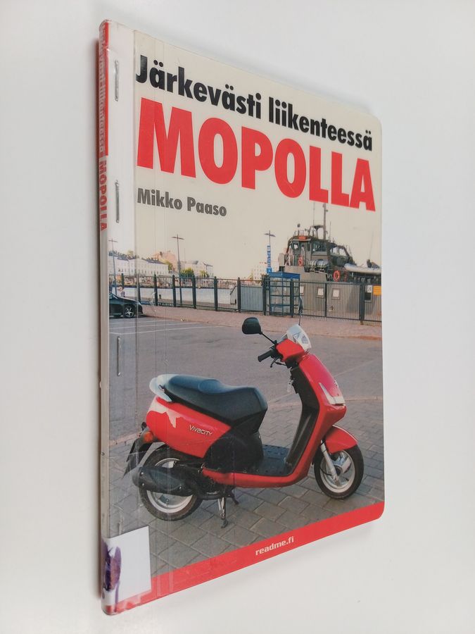 Järkevästi liikenteessä mopolla