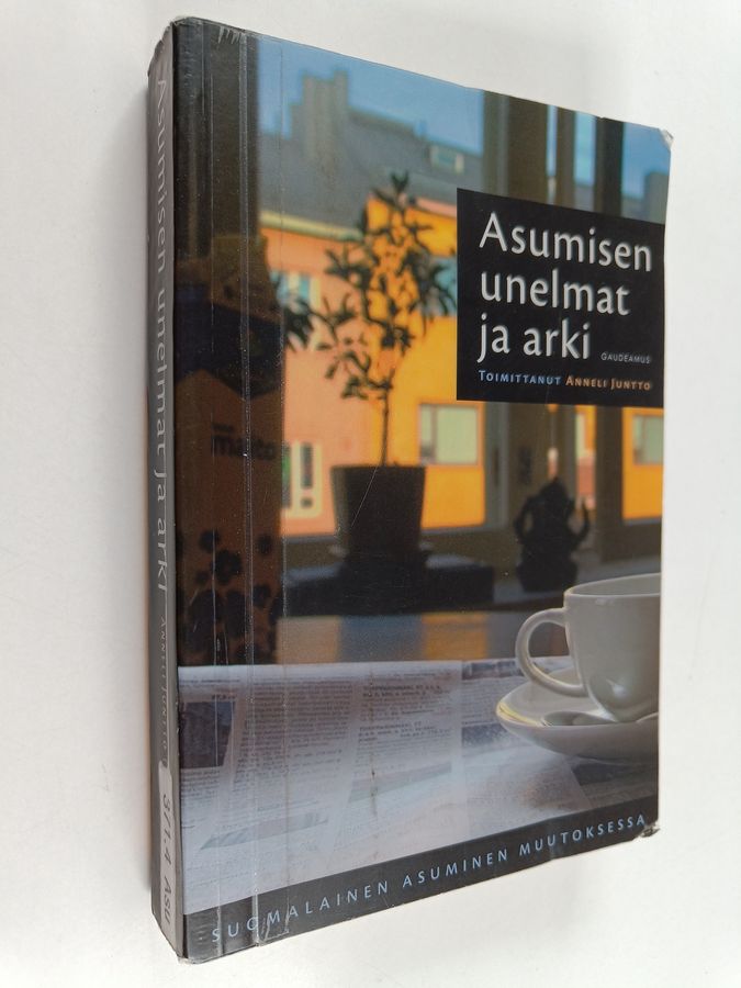 Asumisen unelmat ja arki
