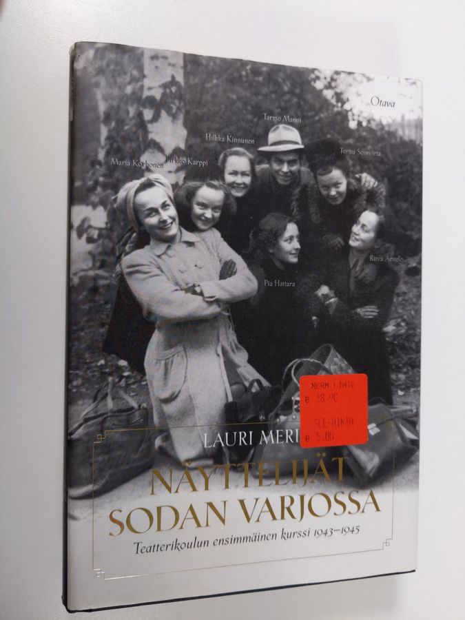 Näyttelijät sodan varjossa