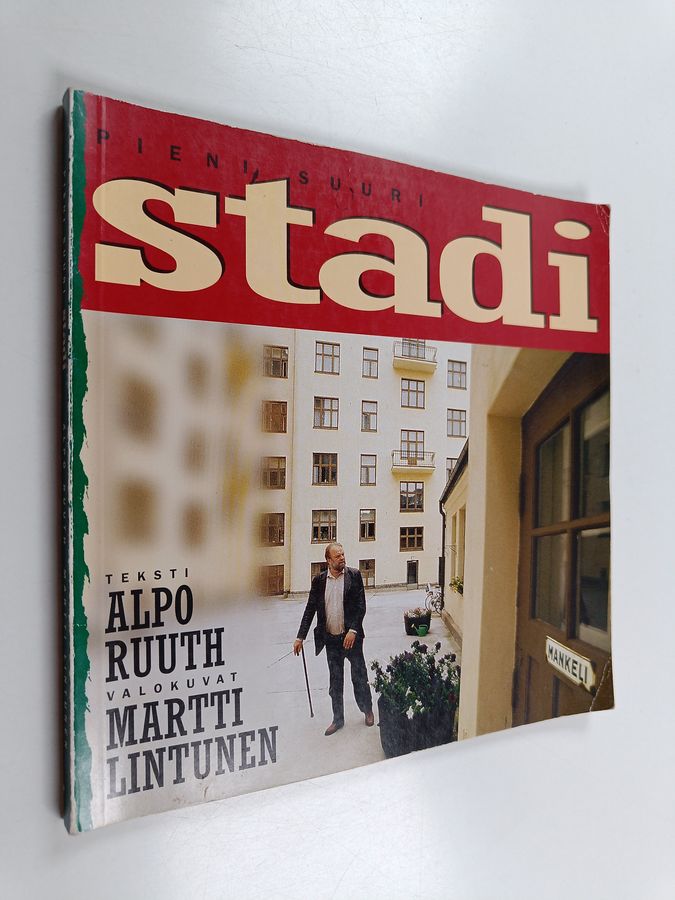 Pieni, suuri stadi