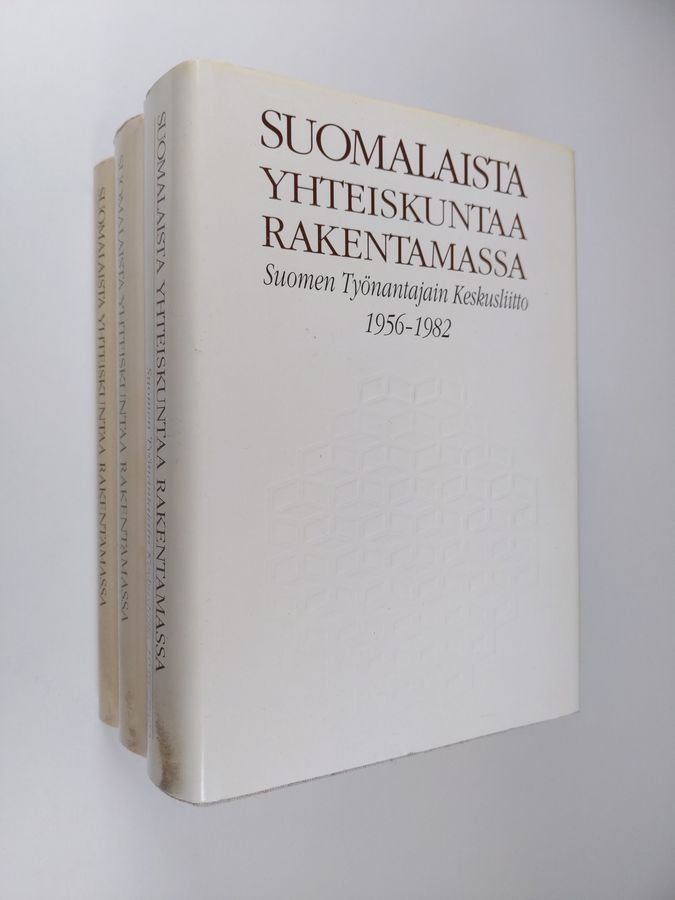 Markku Mansner : Suomalaista yhteiskuntaa rakentamassa 1-3 : Suomen työnantajain keskusliitto 1907-1940 ; 1940-1956 ; 1956-1982
