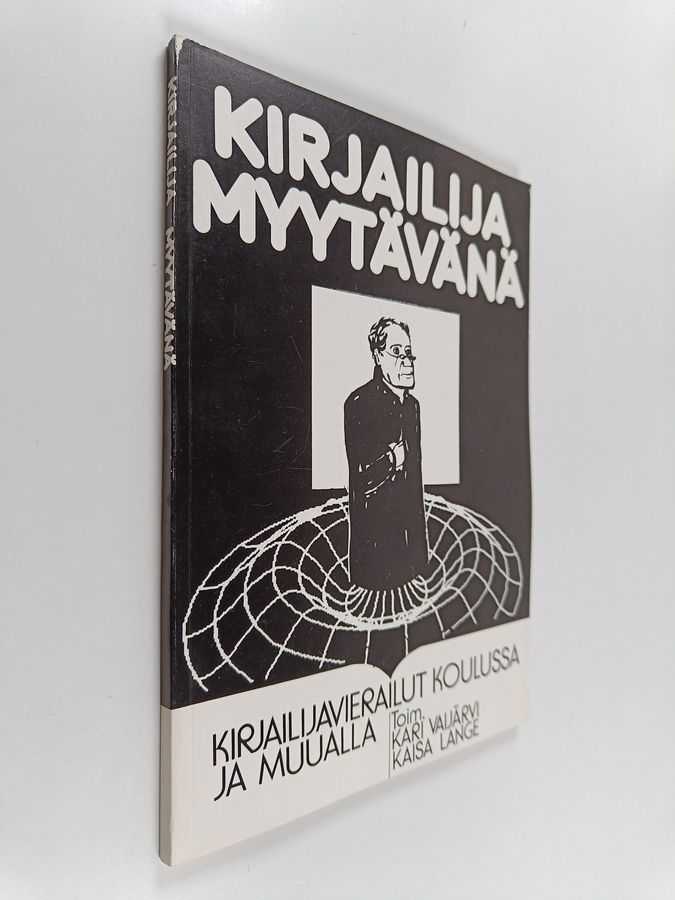 kirjailijavierailut kouluissa ja muualla