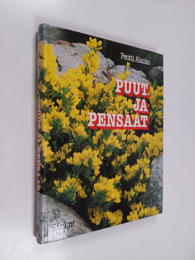 Puut ja pensaat