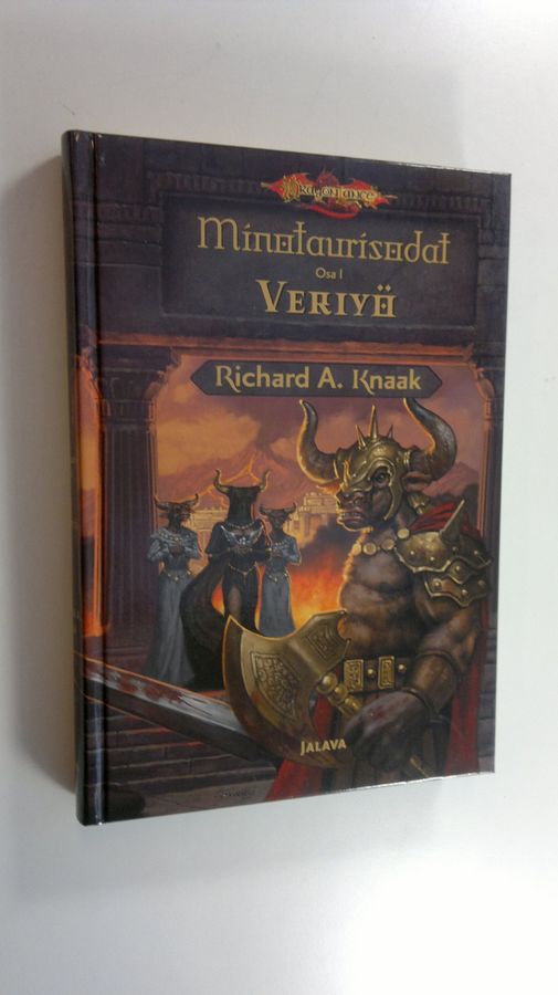 Richard A. Knaak : Minotaurisodat Osa 1, Veriyö