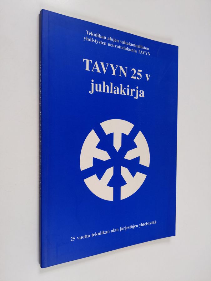 TAVYN 25 v juhlakirja