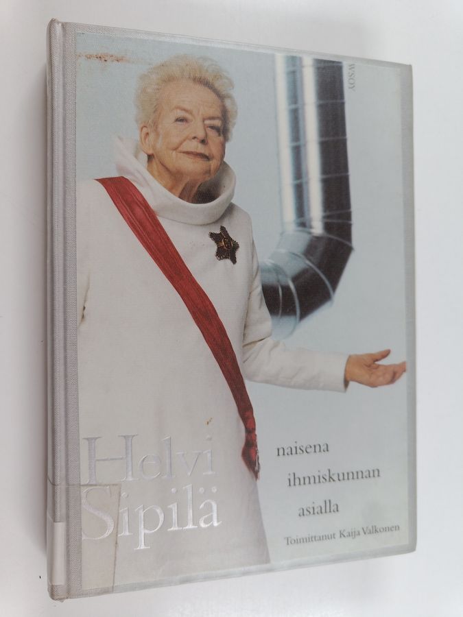 Naisena ihmiskunnan asialla
