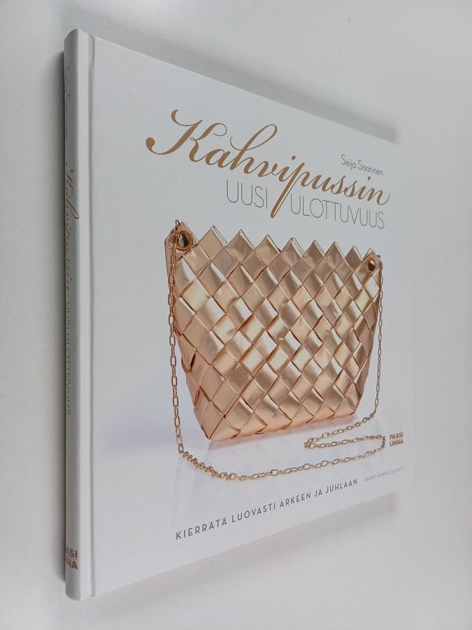 Seija Saarinen : Kahvipussin uusi ulottuvuus