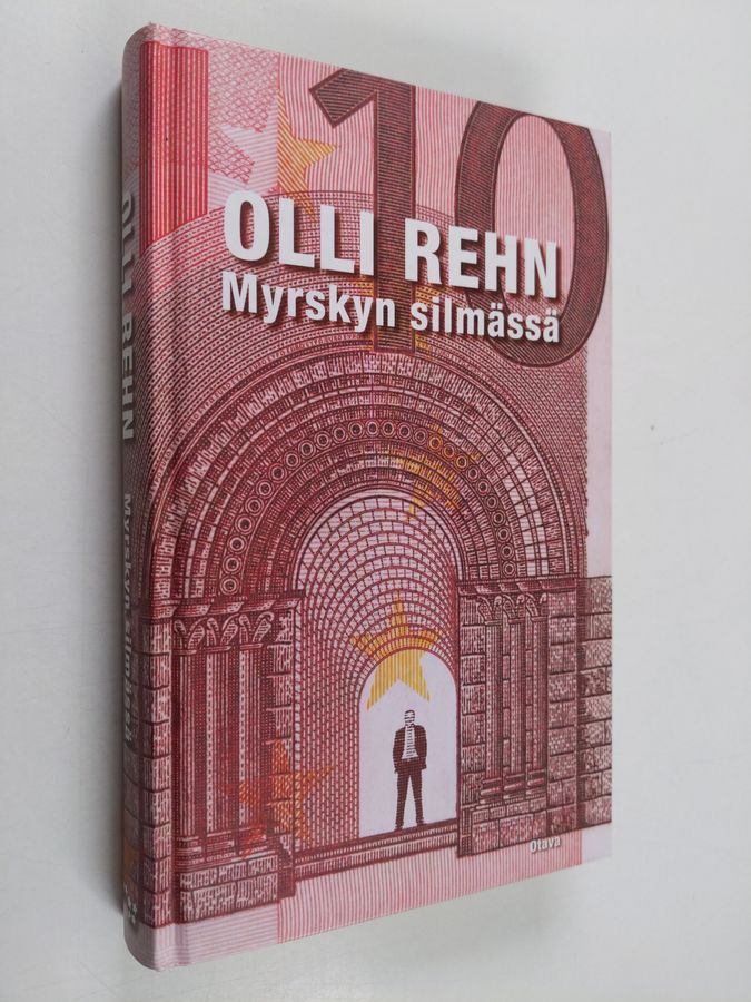 Myrskyn silmässä