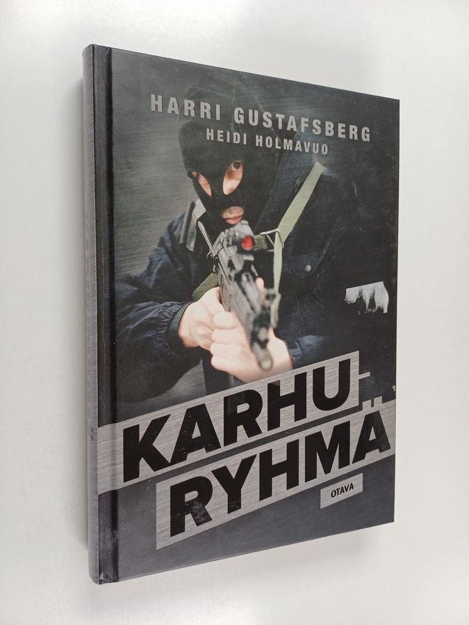 Harri Gustafsberg : Karhuryhmä