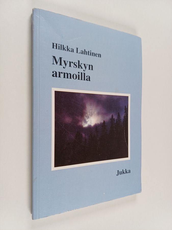 Myrskyn armoilla
