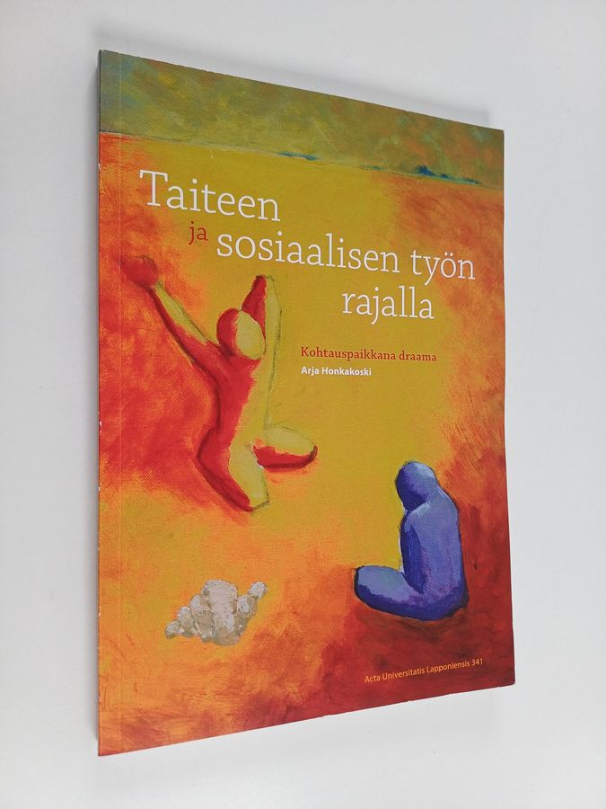 Taiteen ja sosiaalisen työn rajalla