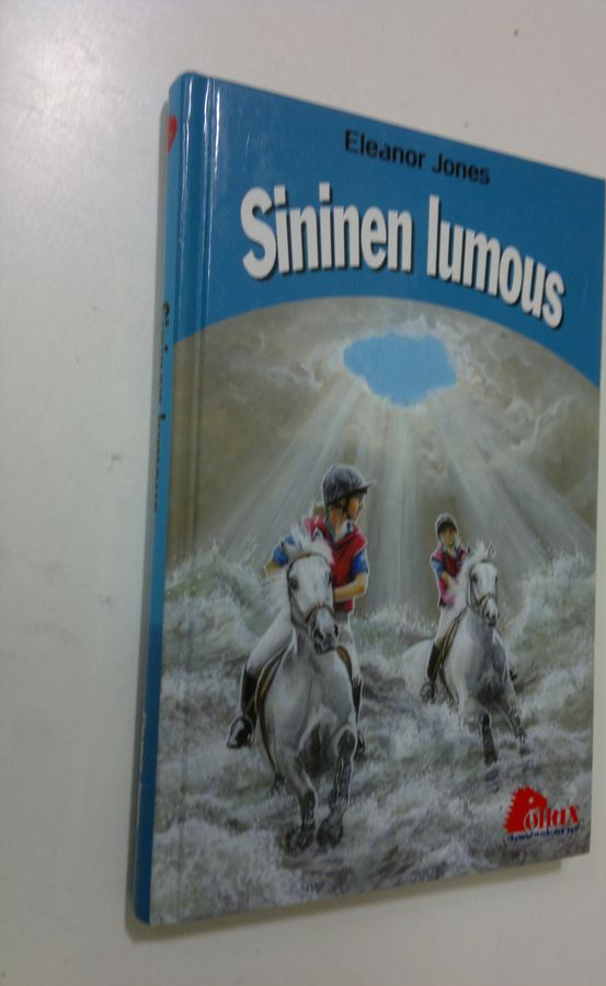 Eleanor Jones : Sininen lumous