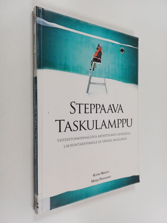 Steppaava taskulamppu