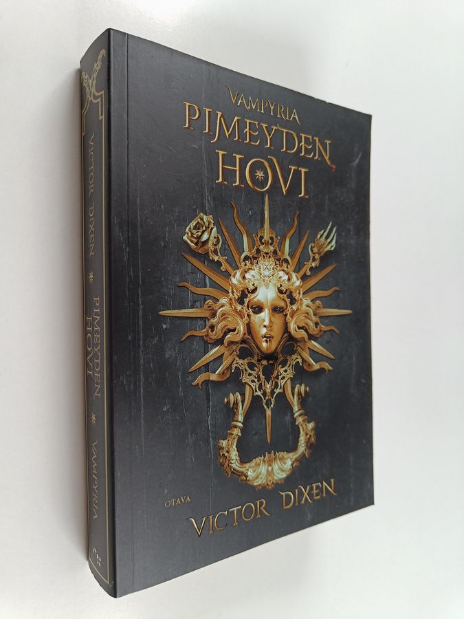 Pimeyden hovi