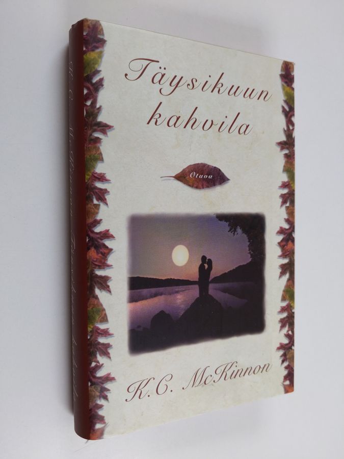 K. C. McKinnon : Täysikuun kahvila