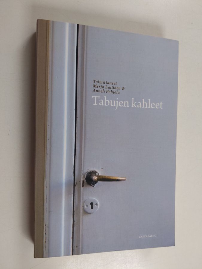 Tabujen kahleet